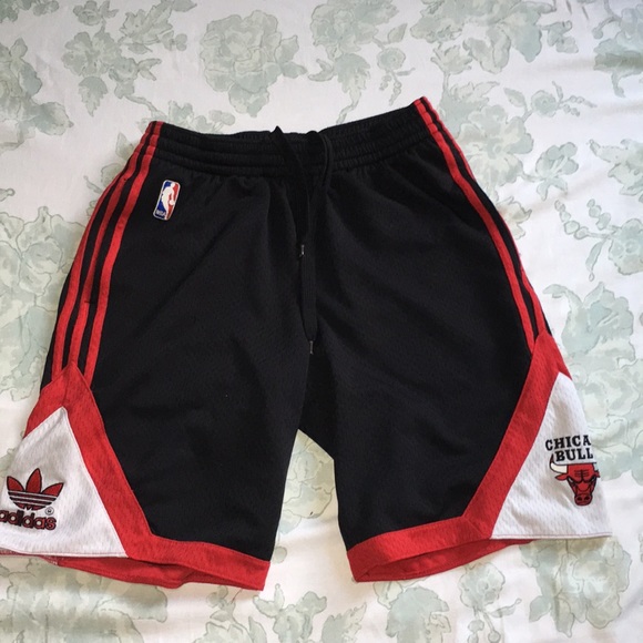 adidas Other - Adidas Chicago Bull shorts men’s size m.